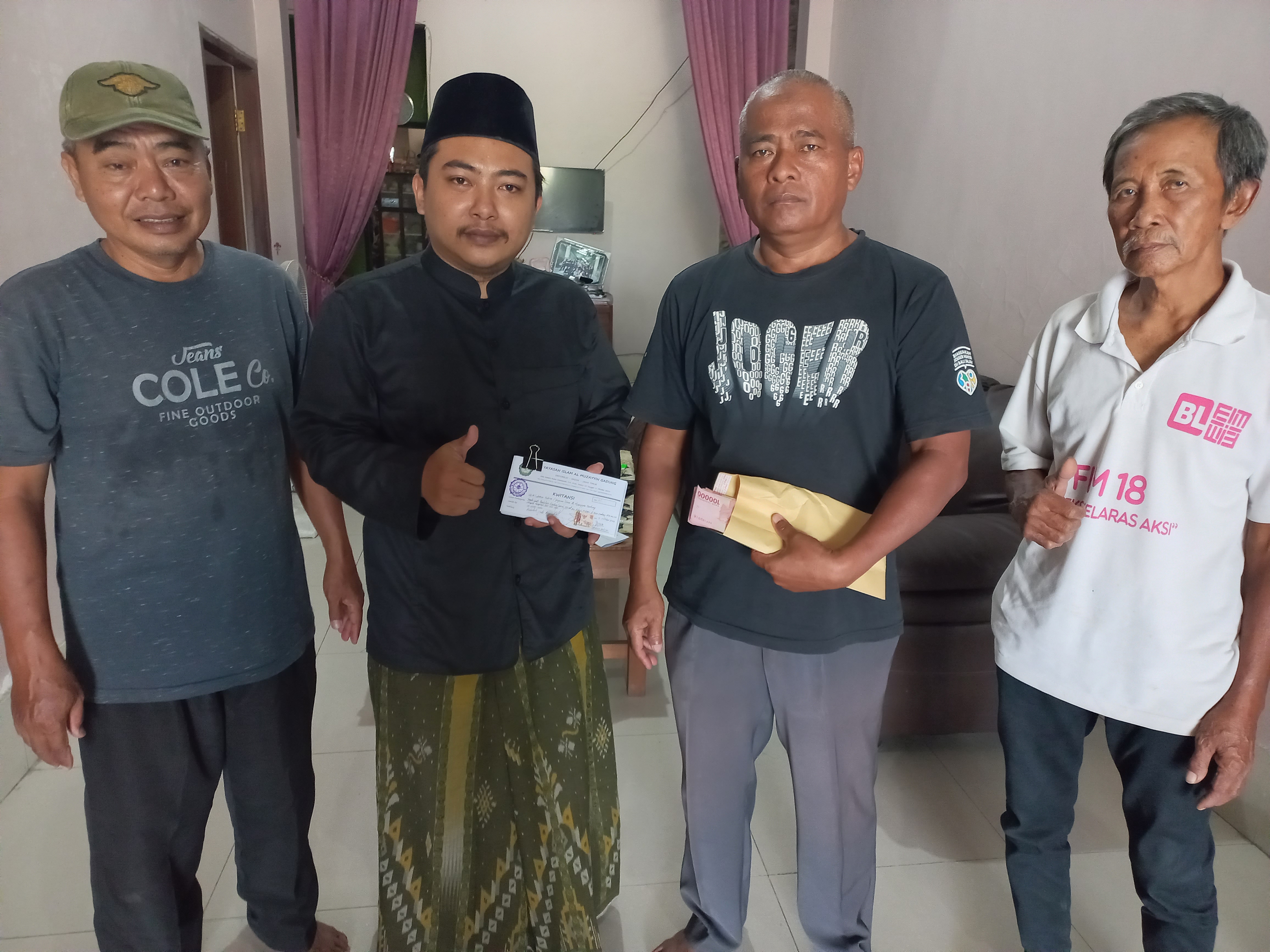 Transaksi Wakaf Tanah untuk Pondok Pesantren